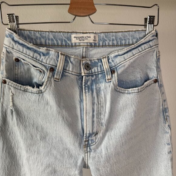 Abercrombie & Fitch 90s Mid Rise Straight Jeans | Light Wash Thick Denim 27 / 4R - Picture 4 of 12